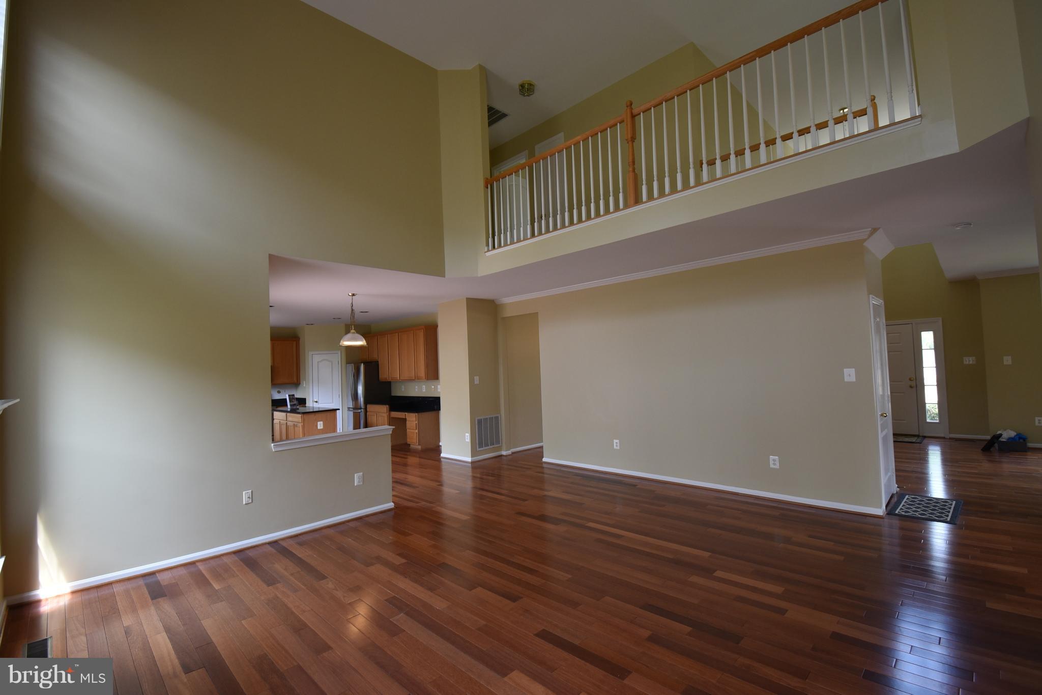 14008 Falconcrest Road Germantown, MD 20874 - Photo 8 of 25 Family Room