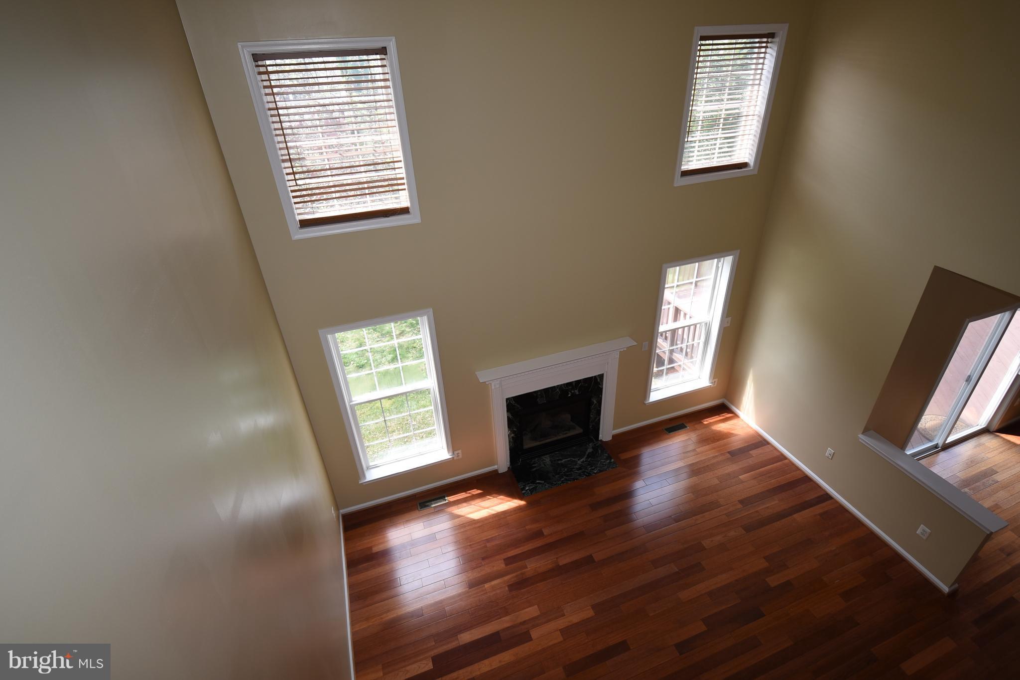 14008 Falconcrest Road Germantown, MD 20874 - Photo 9 of 25 Family Room