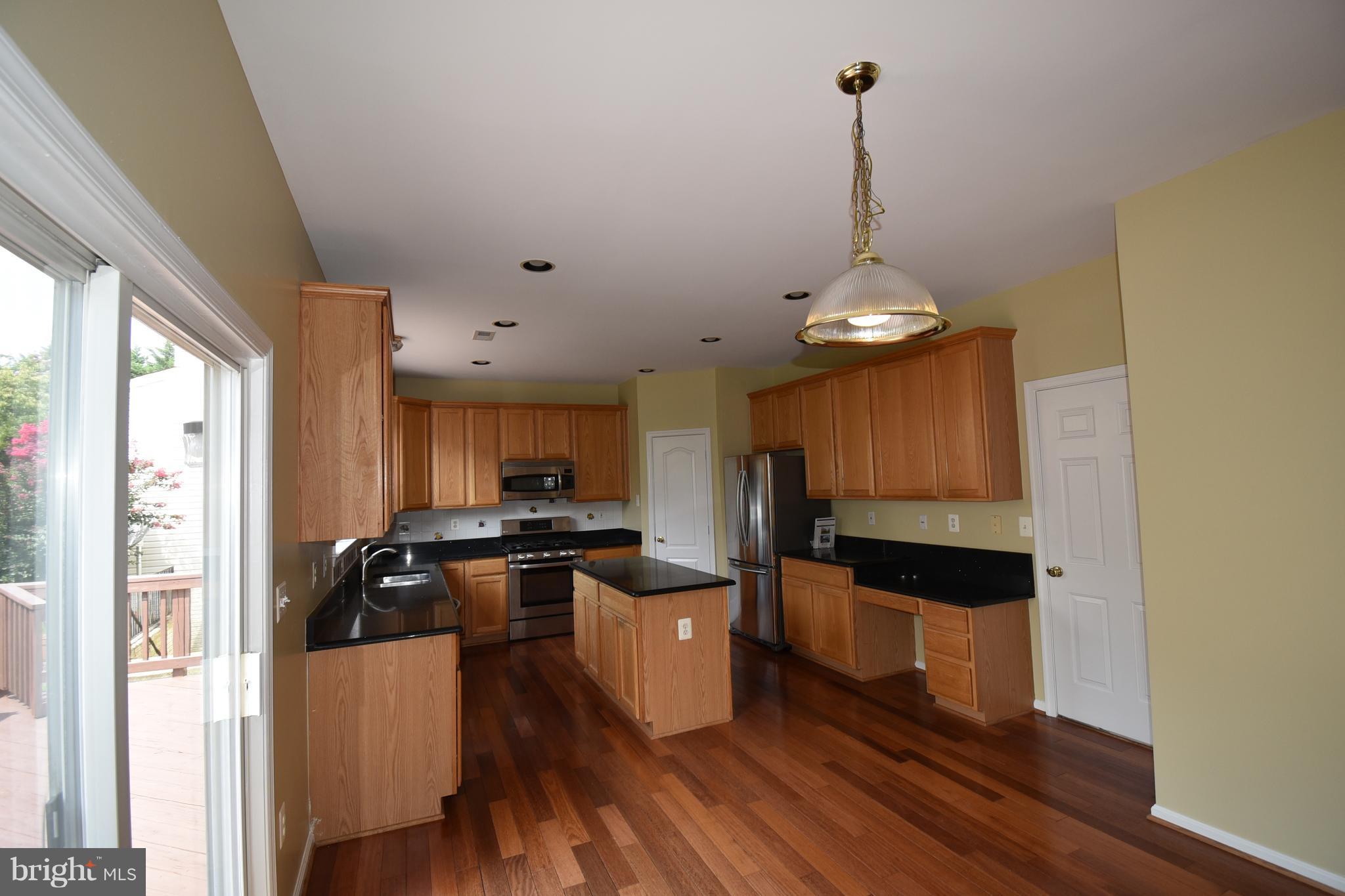 14008 Falconcrest Road Germantown, MD 20874 - Photo 10 of 25 Interior (General)