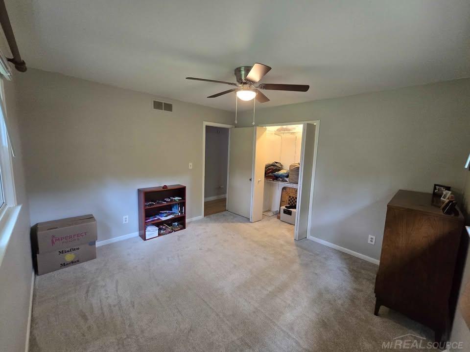 550 Brookside Road Ypsilanti, MI 48197 - Photo 9 of 22 50184327-719d9c35-0099-4637-b135-cc0d4f465abb.JPG