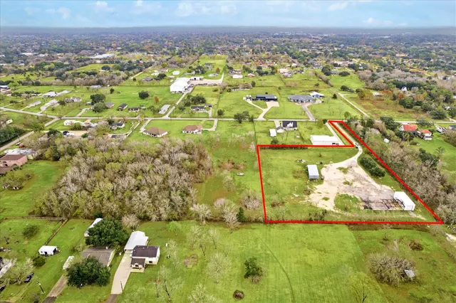 $5,500 | 18126 County Road 125, Pearland, TX 77581