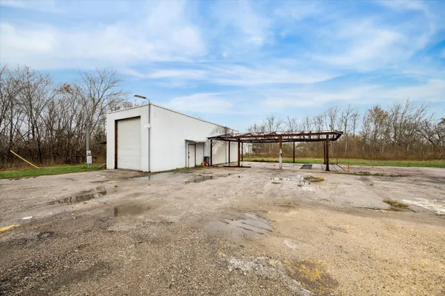 $5,500 | 18126 County Road 125, Pearland, TX 77581