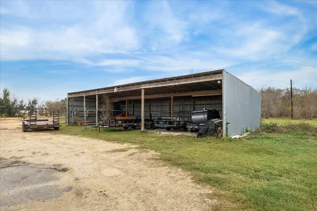 $5,500 | 18126 County Road 125, Pearland, TX 77581