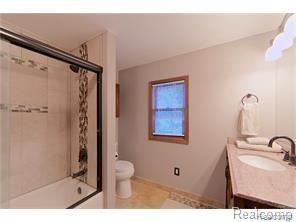 24 South Holcomb Road Clarkston, MI 48346 - Photo 56 of 61 56.jpg