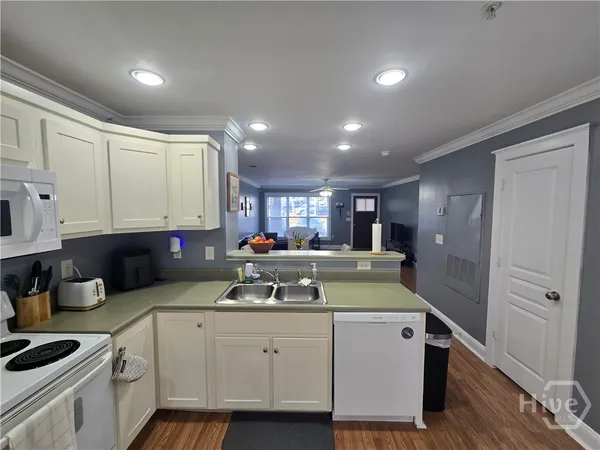 $275,000 | 490 Barnett Shoals, Unit 205, Athens, GA 30605