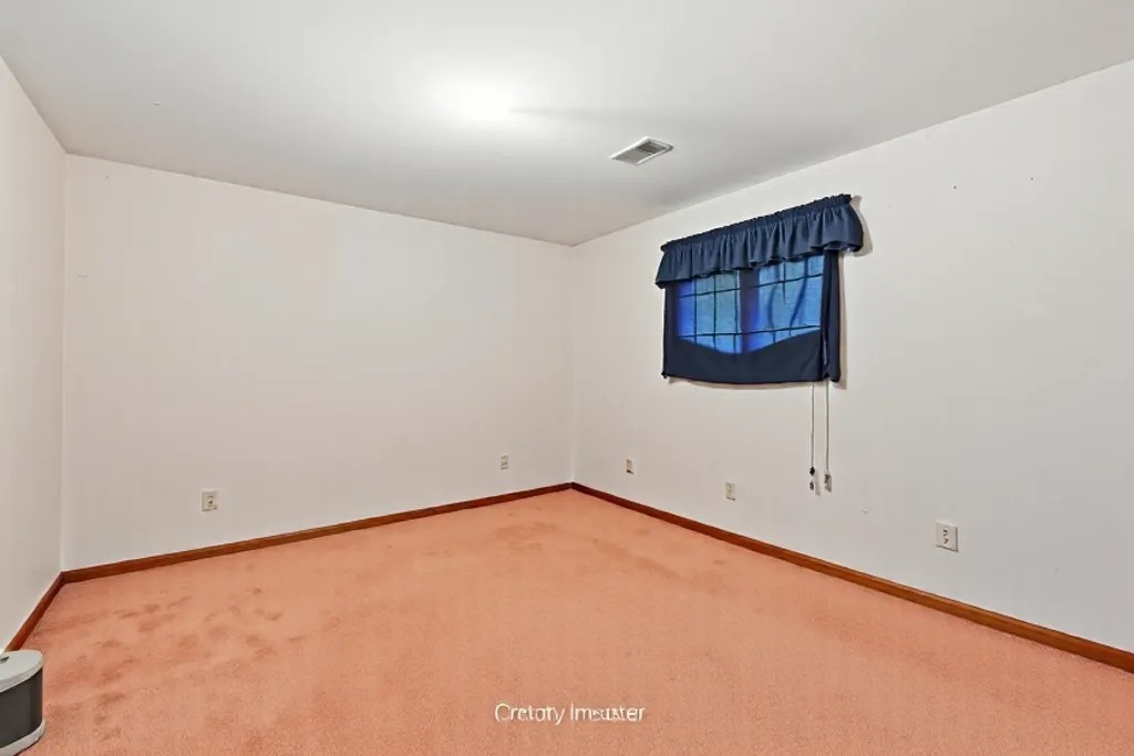 725 Eighth Avenue Addison, IL 60101 - Photo 9 of 28