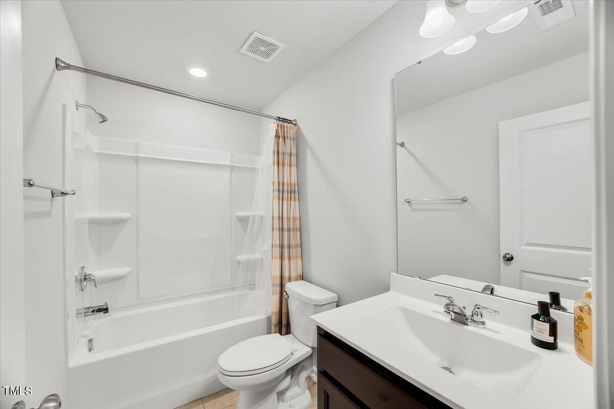 6427 Mentor Place Raleigh, NC 27616 - Photo 11 of 19 07-P1202990