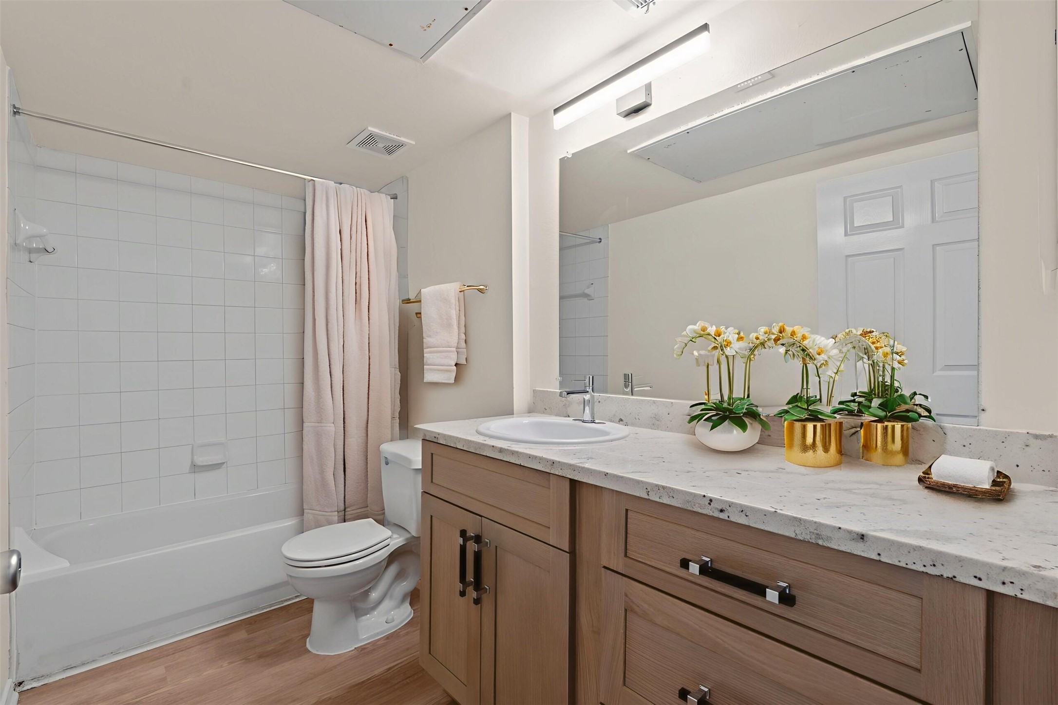 8210 Bauman Road, Unit 28 Houston, TX 77022 - Photo 4 of 7