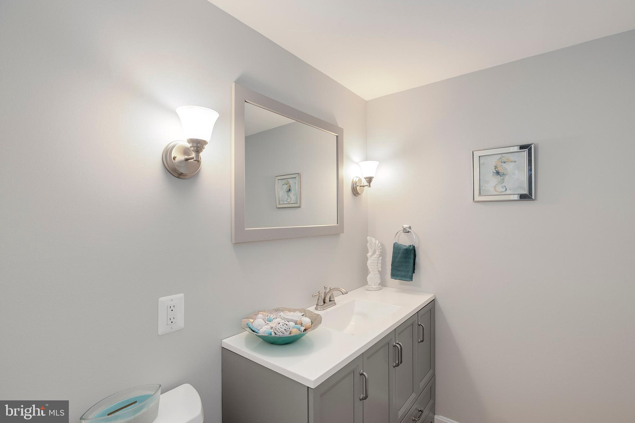 6803 Sydenstricker Road Springfield, VA 22152 - Photo 9 of 42