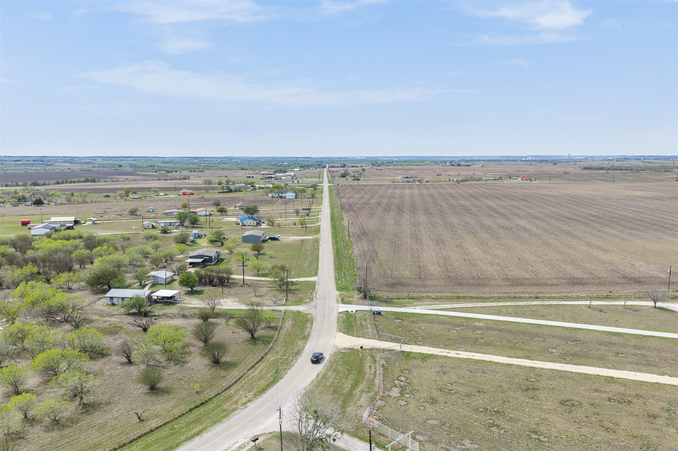 5340 Dreibrodt Road San Marcos, TX 78666 - Photo 38 of 40 a view of a swimming pool and an outdoor seating