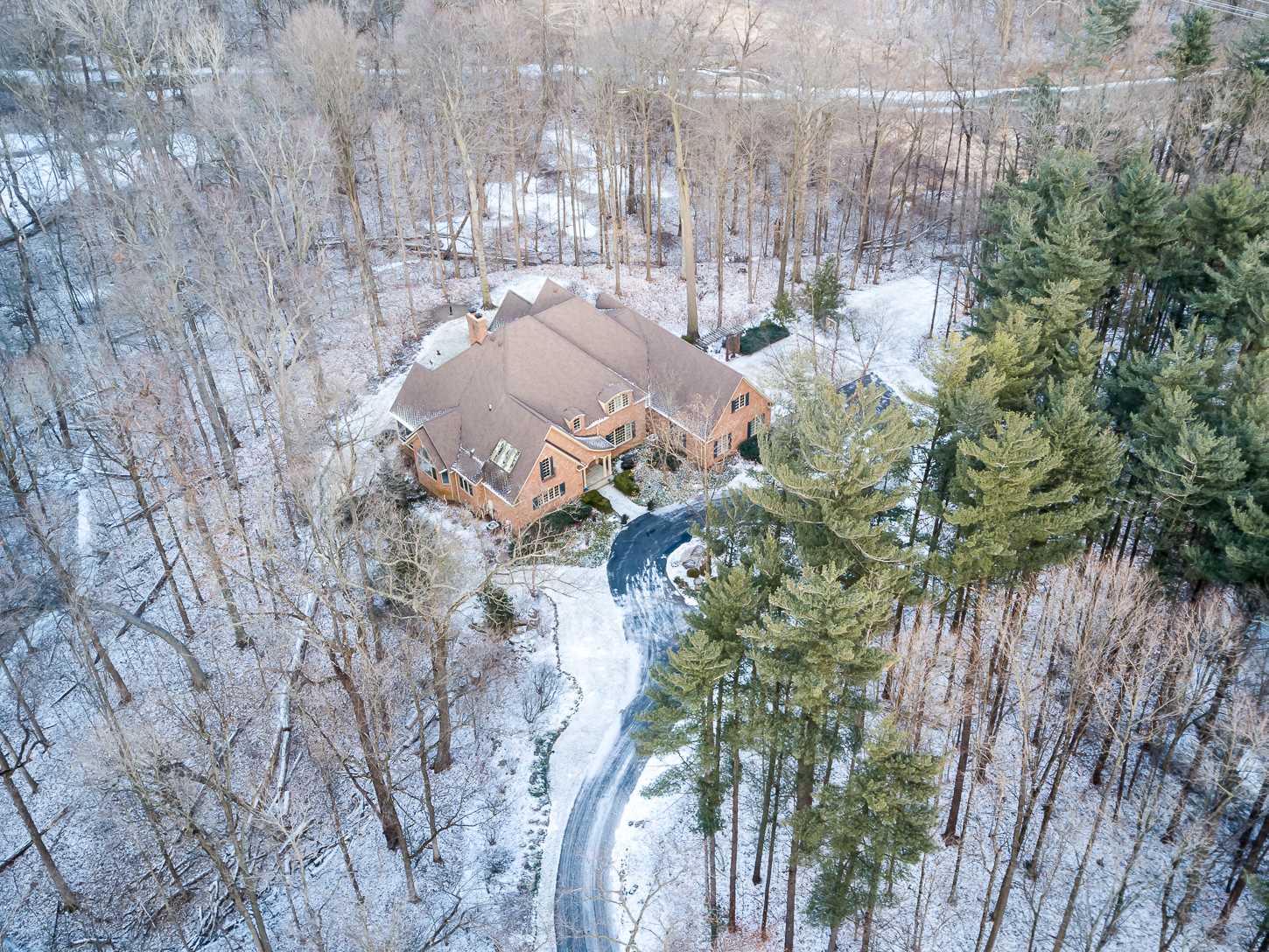 13910 Spring Hollow Road Fort Wayne, IN 46814 - Photo 4 of 35