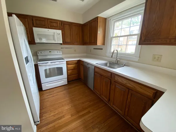 $3,600 | 7429 Salford Court, Alexandria, VA 22315