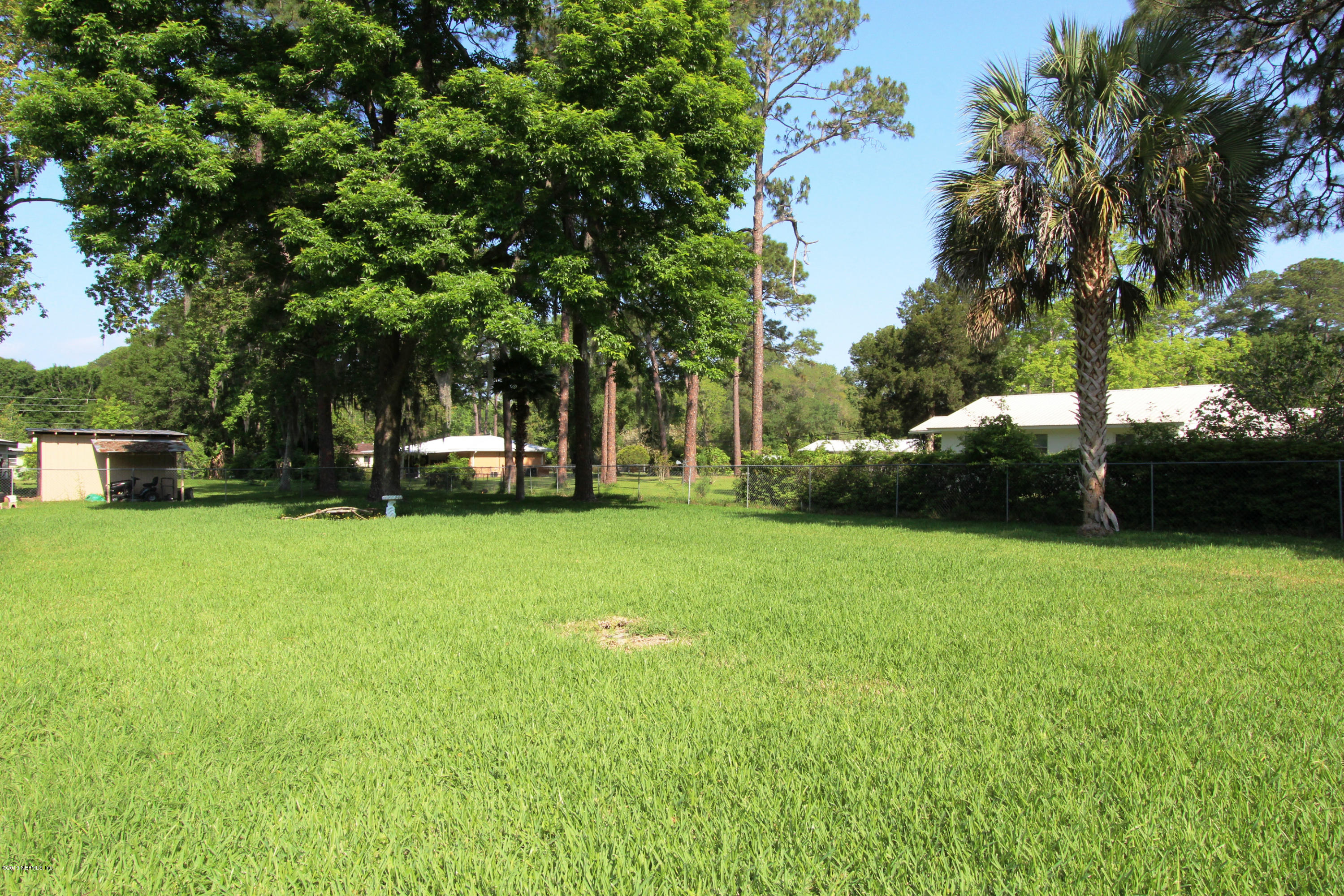 5811 Hurdia Road Jacksonville, FL 32244 - Photo 11 of 25 Backyard