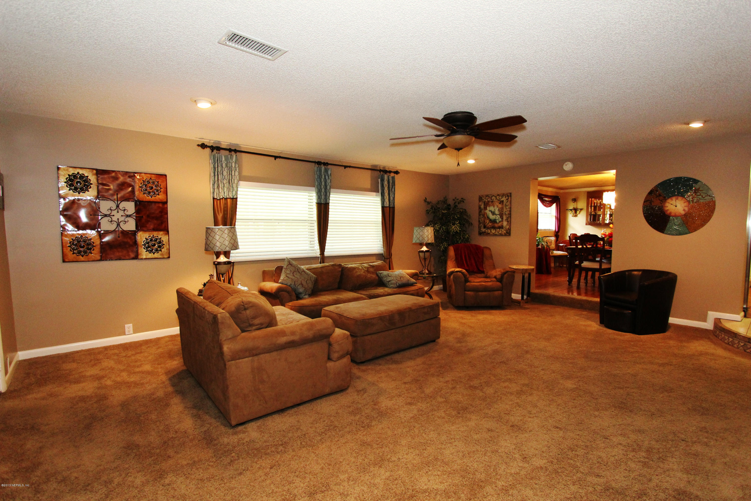 5811 Hurdia Road Jacksonville, FL 32244 - Photo 2 of 25 Family Room