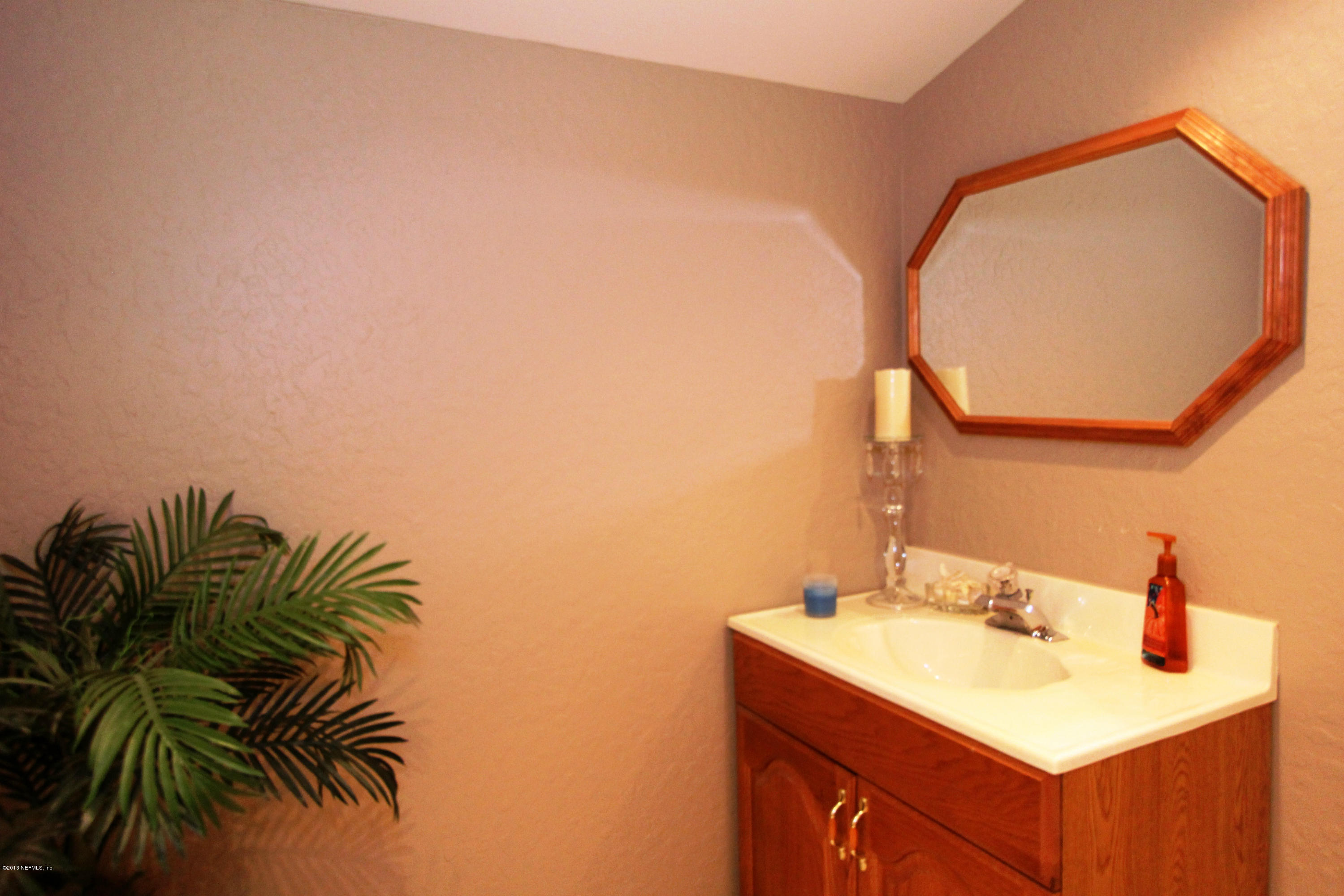 5811 Hurdia Road Jacksonville, FL 32244 - Photo 23 of 25 Half Bathroom