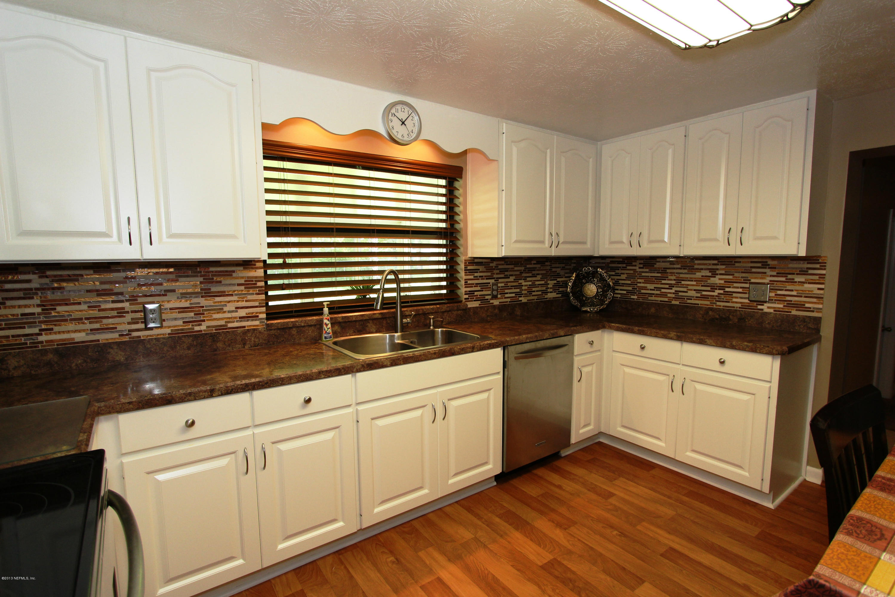 5811 Hurdia Road Jacksonville, FL 32244 - Photo 4 of 25 Kitchen View 2