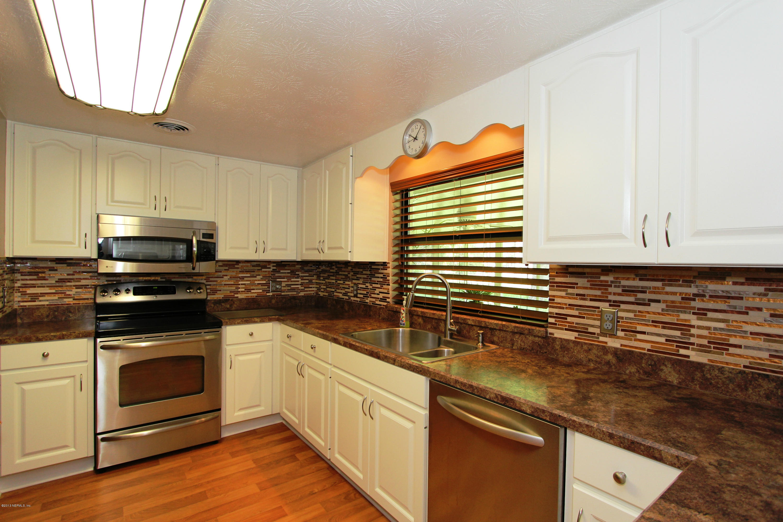 5811 Hurdia Road Jacksonville, FL 32244 - Photo 5 of 25 Kitchen