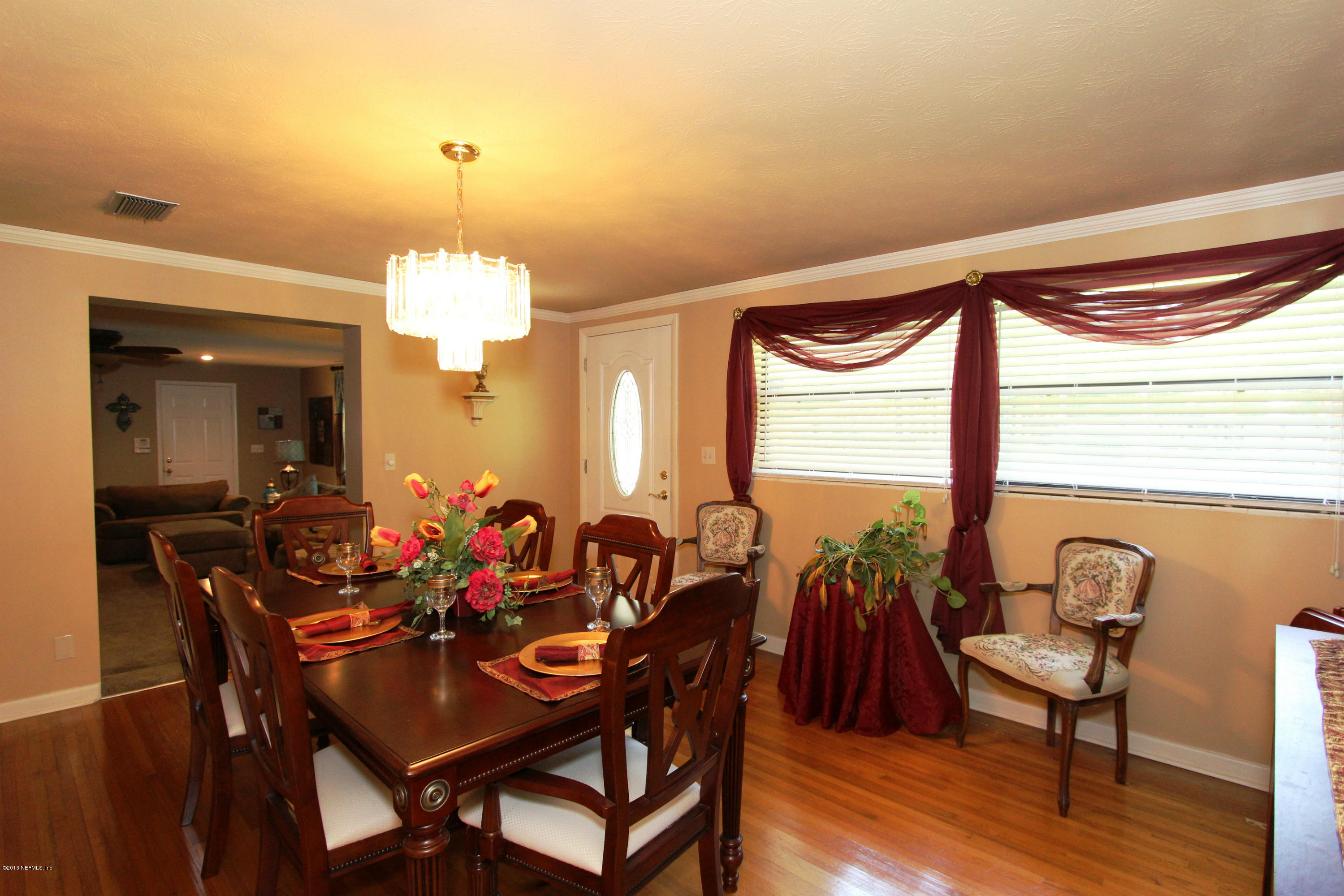 5811 Hurdia Road Jacksonville, FL 32244 - Photo 7 of 25 Dining Room View 2
