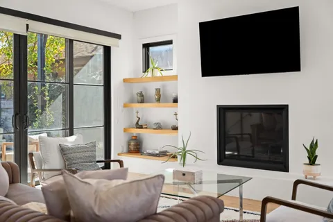 $3,000,000 | 802 Pressler Street, Austin, TX 78703