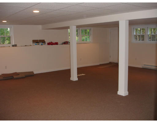 14 Plain Road Westford, MA 01886 - Photo 20 of 22 Gallery Image 20