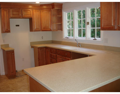 14 Plain Road Westford, MA 01886 - Photo 9 of 22 Gallery Image 9