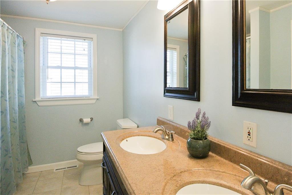257 Boom Road Saco, ME 04072 - Photo 17 of 35 1st floor full bath