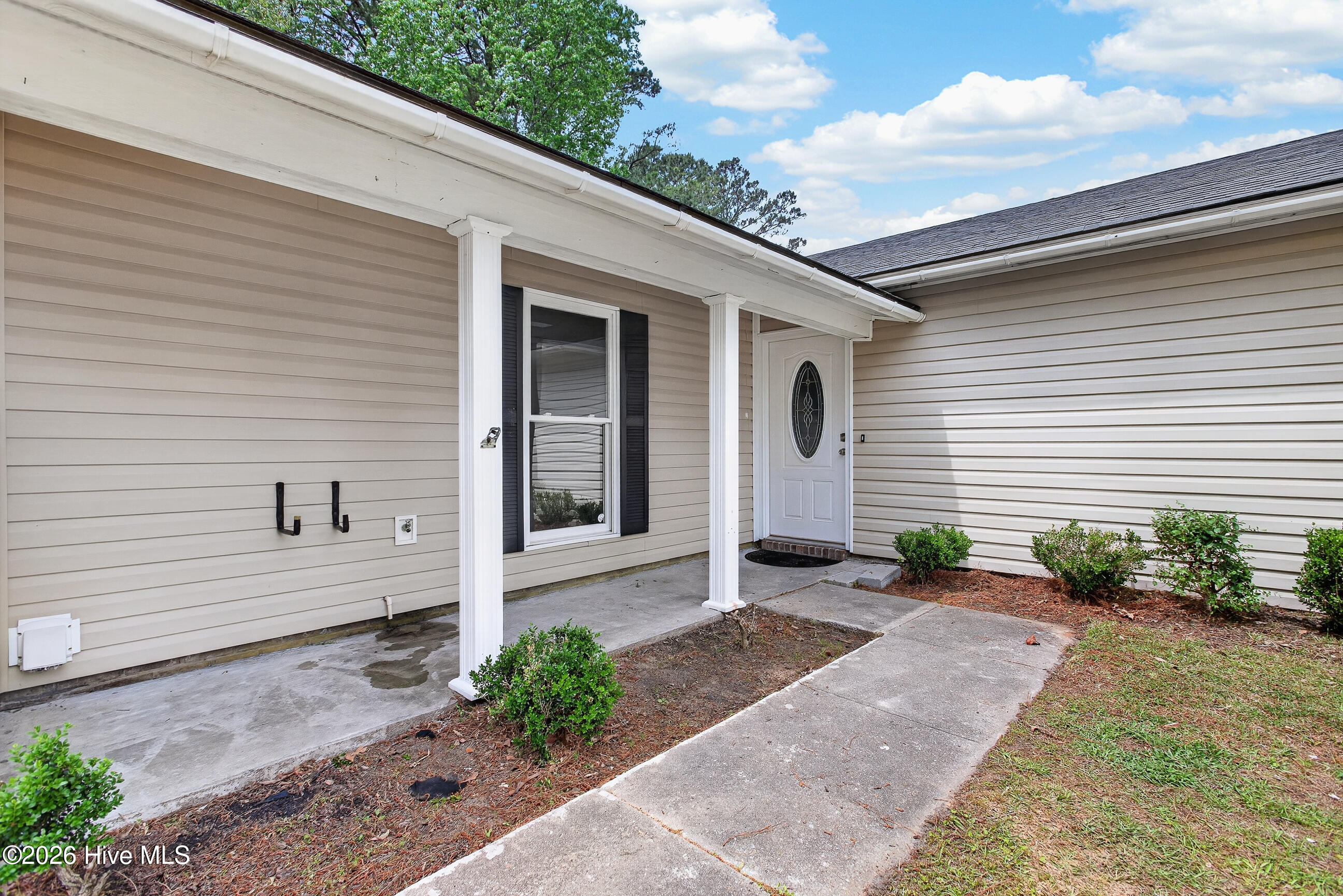 1103 Brynn Marr Road Jacksonville, NC 28546 - Photo 3 of 32 01-5
