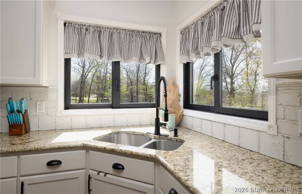 $840,000 | 674 Lazy Days Road, Osage Beach, MO 65065