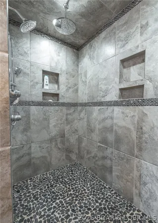 $840,000 | 674 Lazy Days Road, Osage Beach, MO 65065