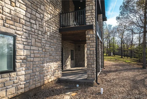 $840,000 | 674 Lazy Days Road, Osage Beach, MO 65065