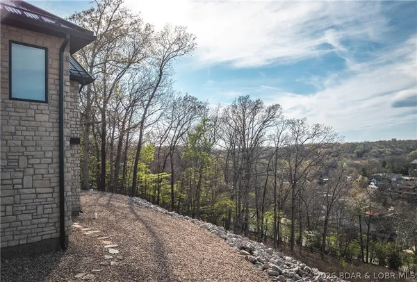 $840,000 | 674 Lazy Days Road, Osage Beach, MO 65065