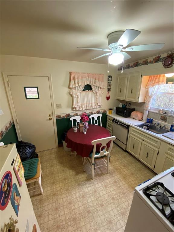 1508 Brinton Road Pittsburgh, PA 15221 - Photo 8 of 25 Gallery Image 8