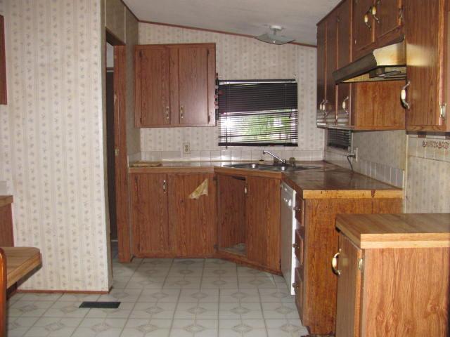 700 Old Hohenwald Road Linden, TN 37096 - Photo 6 of 13 Gallery Image 6