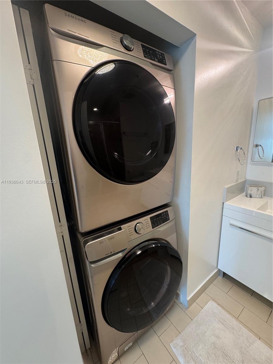 1111 Southwest 1st Street, Unit 2616 Miami, FL 33130 - Photo 15 of 27