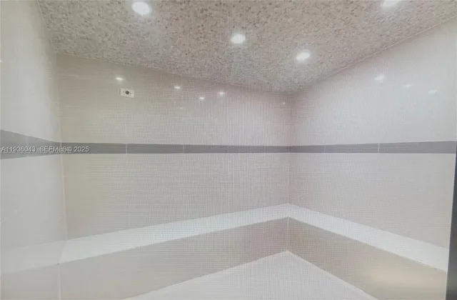 $4,100 | 1111 Southwest 1st Street, Unit 2616, Miami, FL 33130