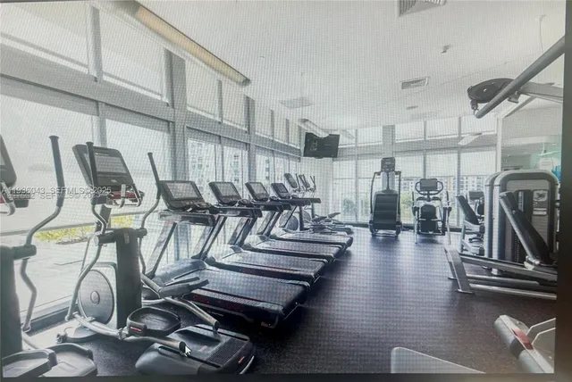 $4,100 | 1111 Southwest 1st Street, Unit 2616, Miami, FL 33130