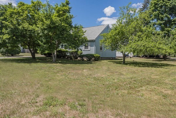 45 Norfolk Road Braintree, MA 02184 - Photo 2 of 39 Gallery Image 2