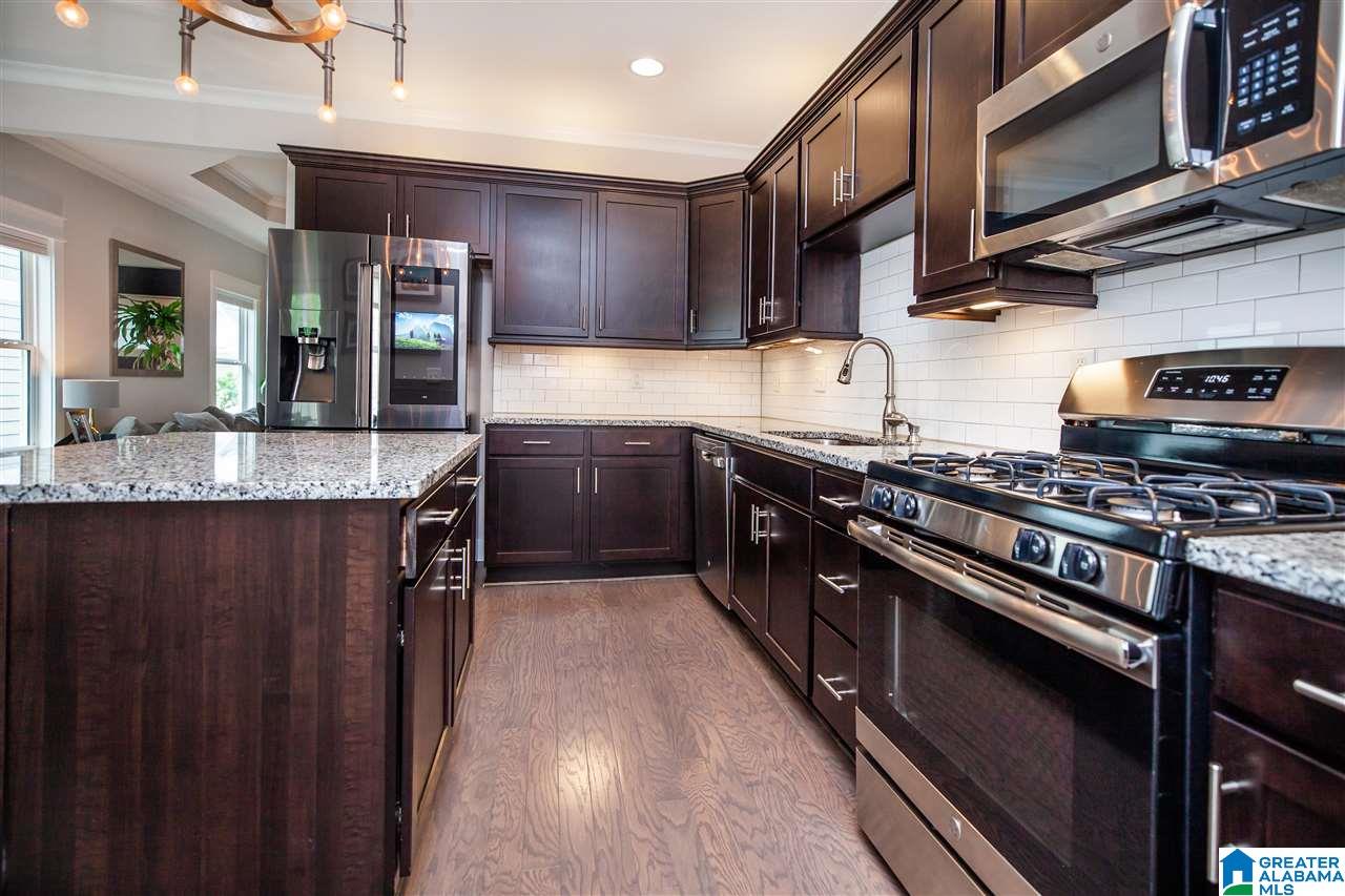 1445 Valley Trace Birmingham, AL 35210 - Photo 14 of 37