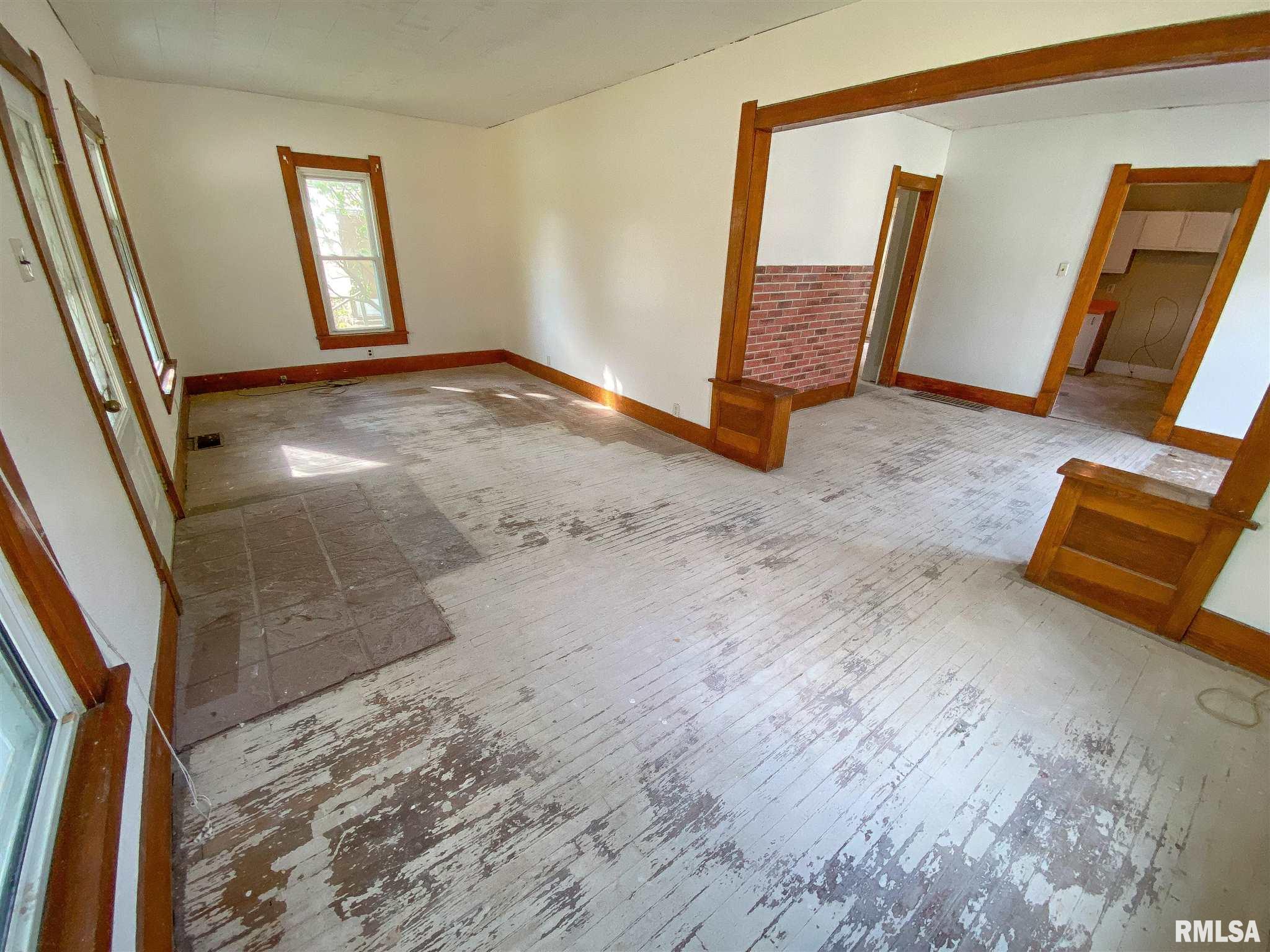 210 West 7th Street Flora, IL 62839 - Photo 21 of 49 Gallery Image 21