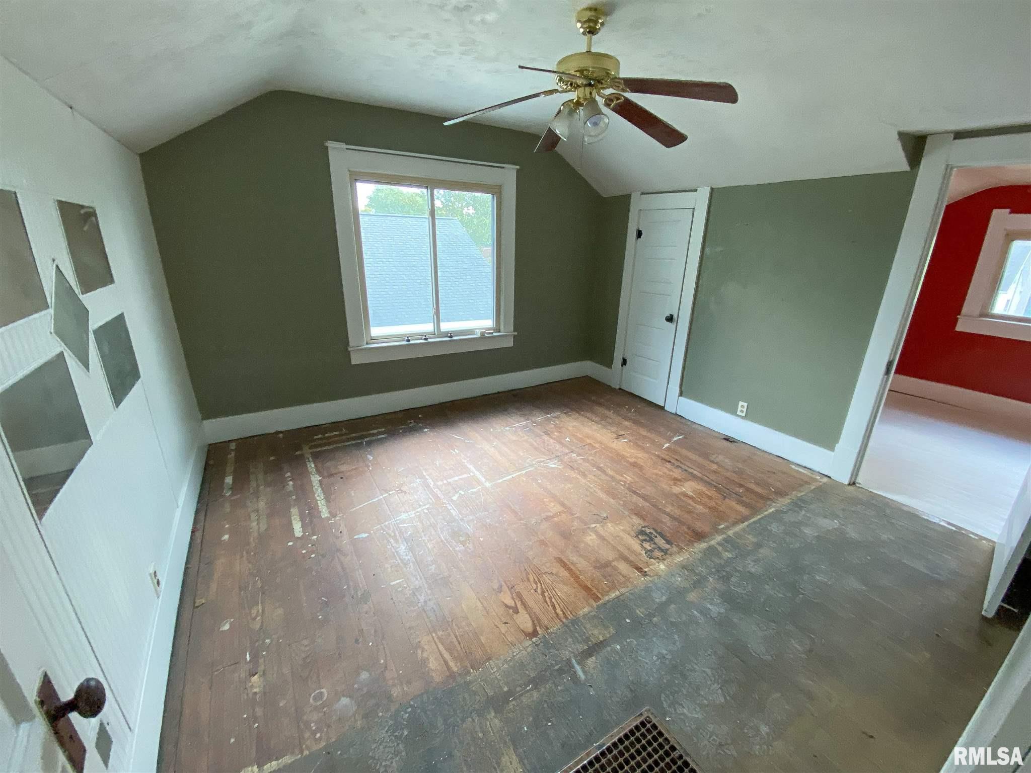 210 West 7th Street Flora, IL 62839 - Photo 37 of 49 Gallery Image 37