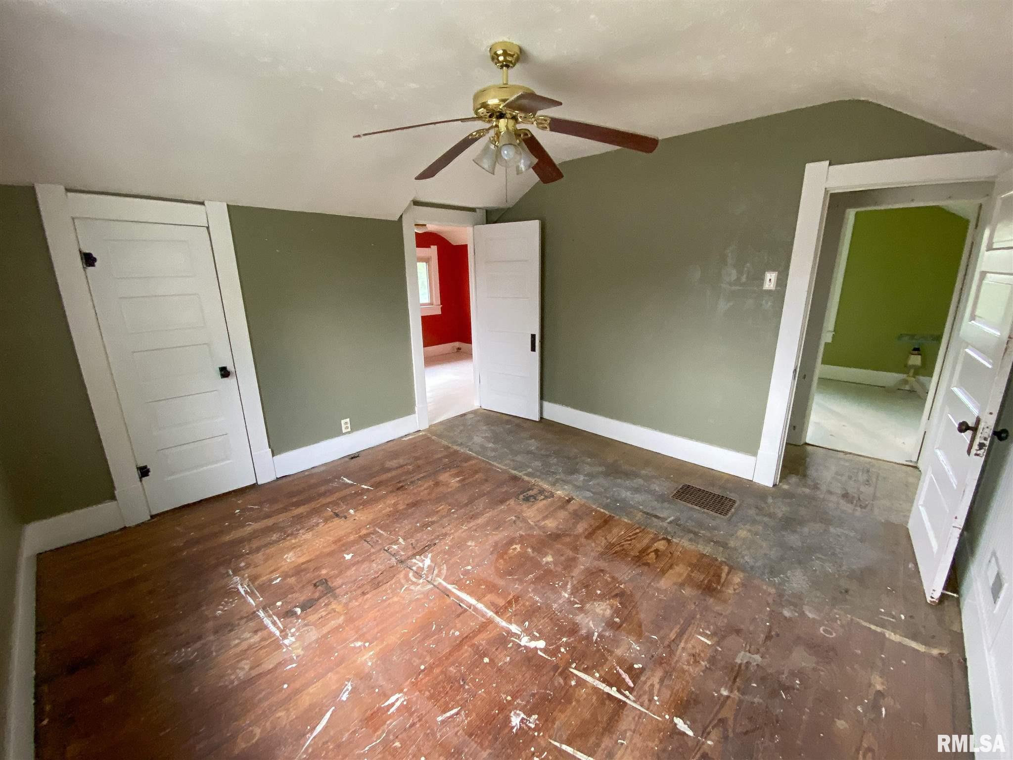 210 West 7th Street Flora, IL 62839 - Photo 38 of 49 Gallery Image 38