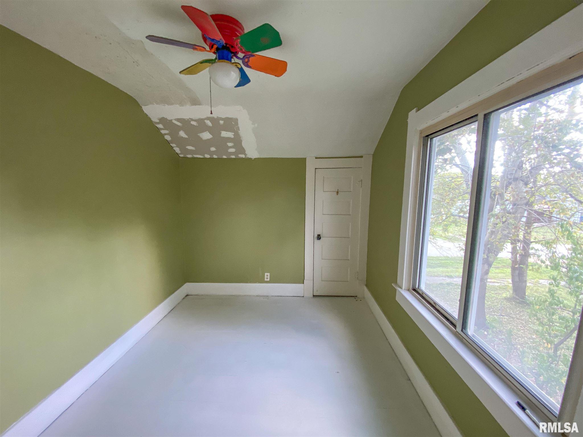 210 West 7th Street Flora, IL 62839 - Photo 44 of 49 Gallery Image 44