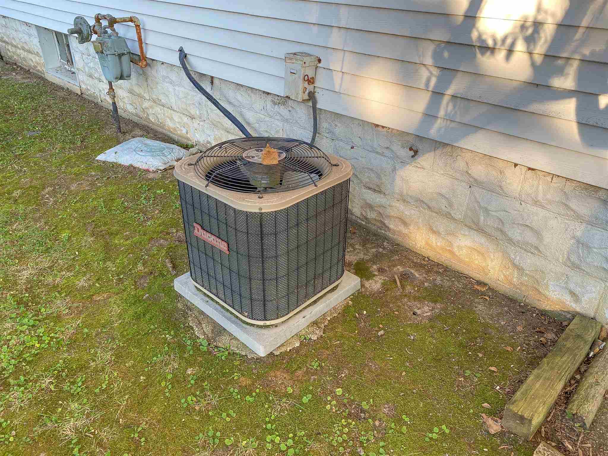 210 West 7th Street Flora, IL 62839 - Photo 8 of 49 Gallery Image 8