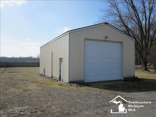 12525 Ostrander Road Maybee, MI 48159 - Photo 2 of 10 20005874-1.JPG