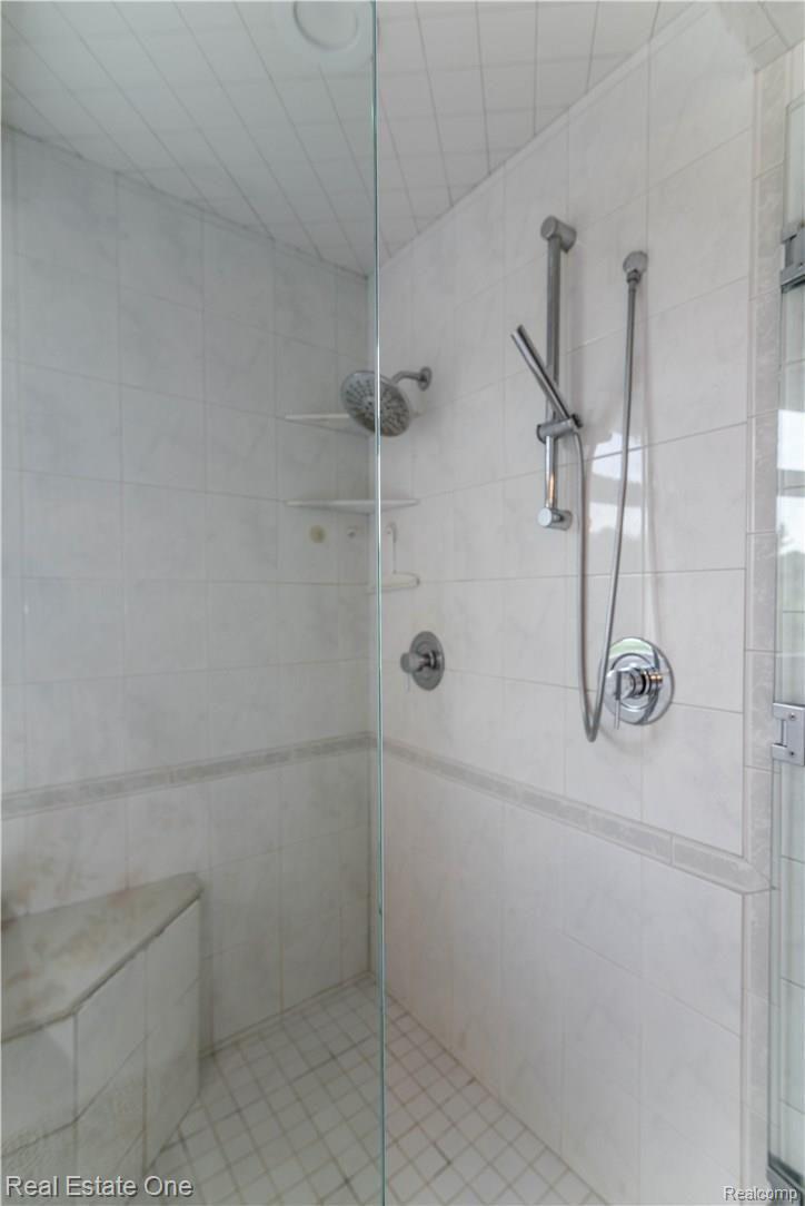 2609 Middle Road Highland, MI 48357 - Photo 38 of 61 _AUG1139.jpg
