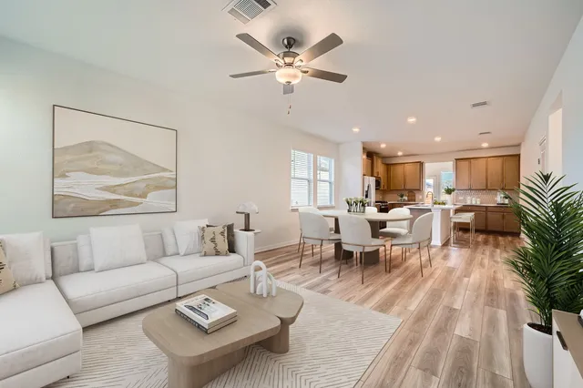 $2,250 | 14005 Edna Maxine Walk, Del Valle, TX 78617