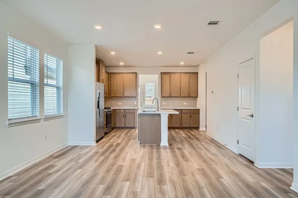 $2,190 | 14005 Edna Maxine Walk, Del Valle, TX 78617