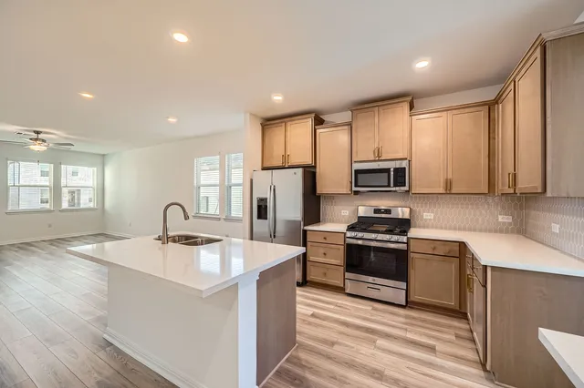 $2,250 | 14005 Edna Maxine Walk, Del Valle, TX 78617