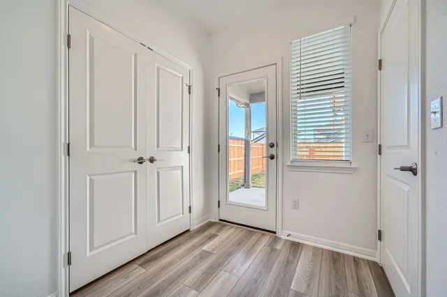 $2,250 | 14005 Edna Maxine Walk, Del Valle, TX 78617