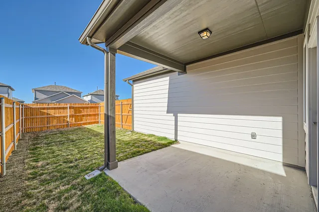 $2,250 | 14005 Edna Maxine Walk, Del Valle, TX 78617